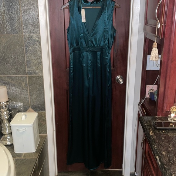 Emerald green silky jumpsuit - Picture 5 of 5
